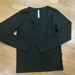 Dark green Long Sleeve Athleta V-Neck Top